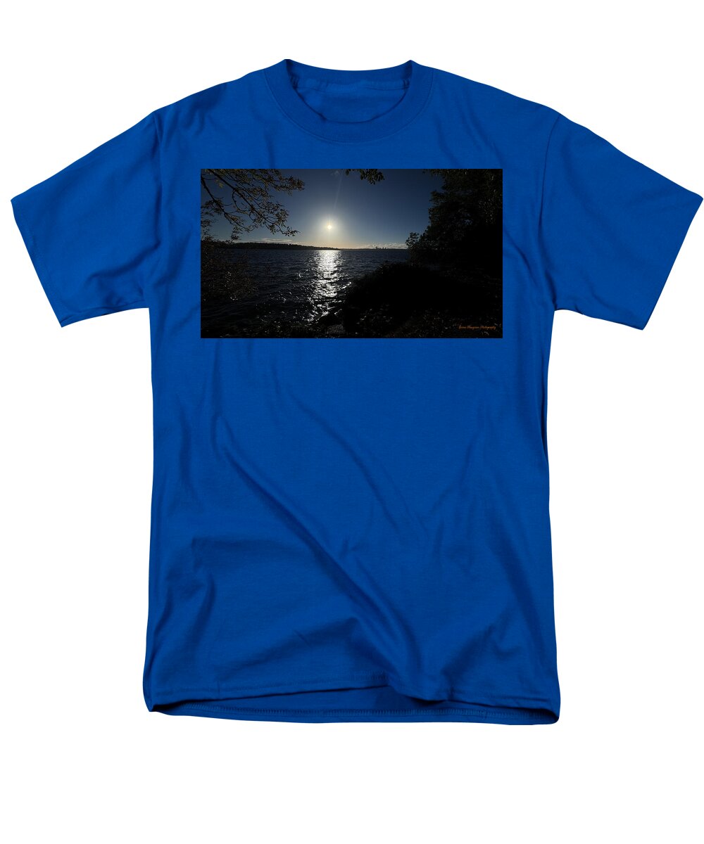 As the sun sets  - Men's T-Shirt  (Regular Fit)