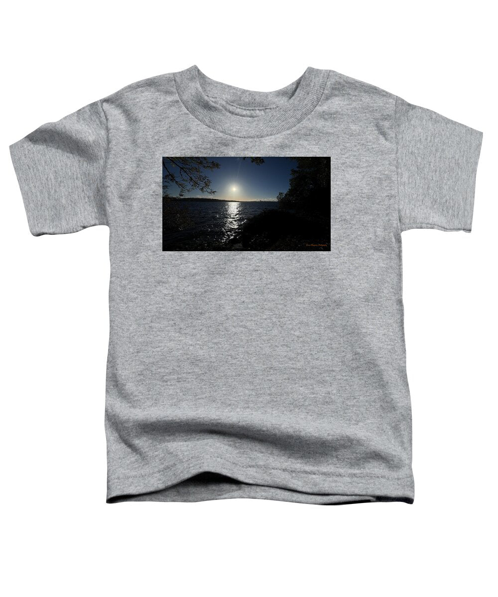As the sun sets  - Toddler T-Shirt