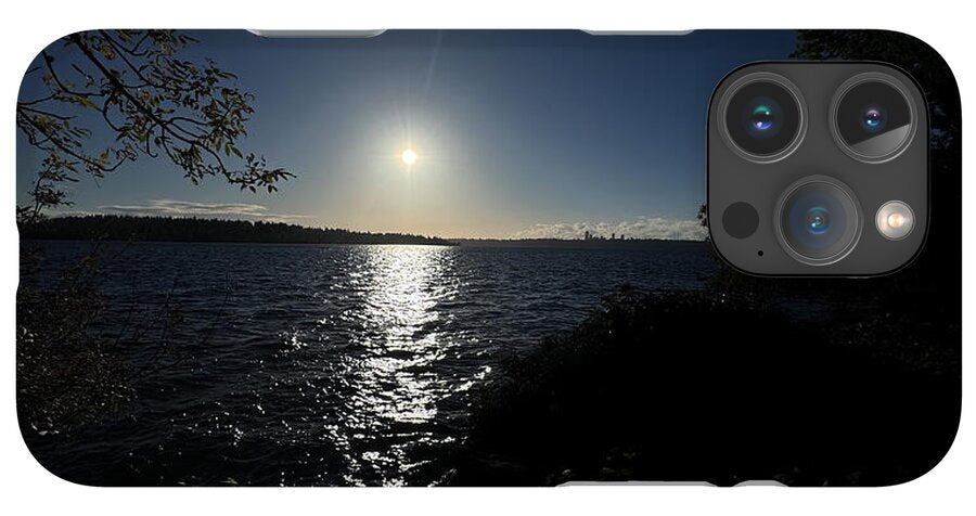 As the sun sets  - Phone Case