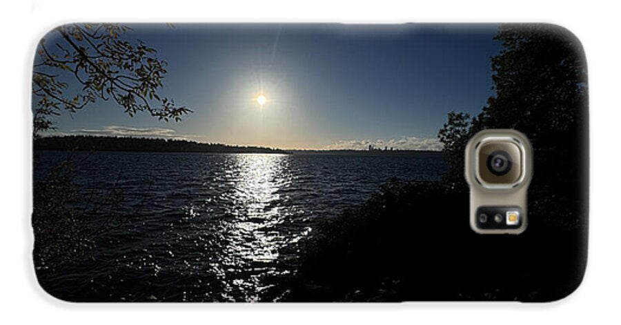 As the sun sets  - Phone Case