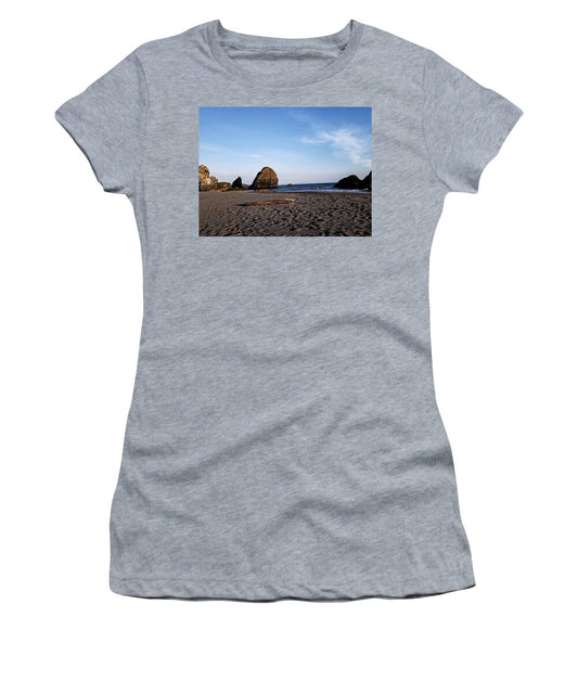 At the beach 4 - Women's T-Shirt
