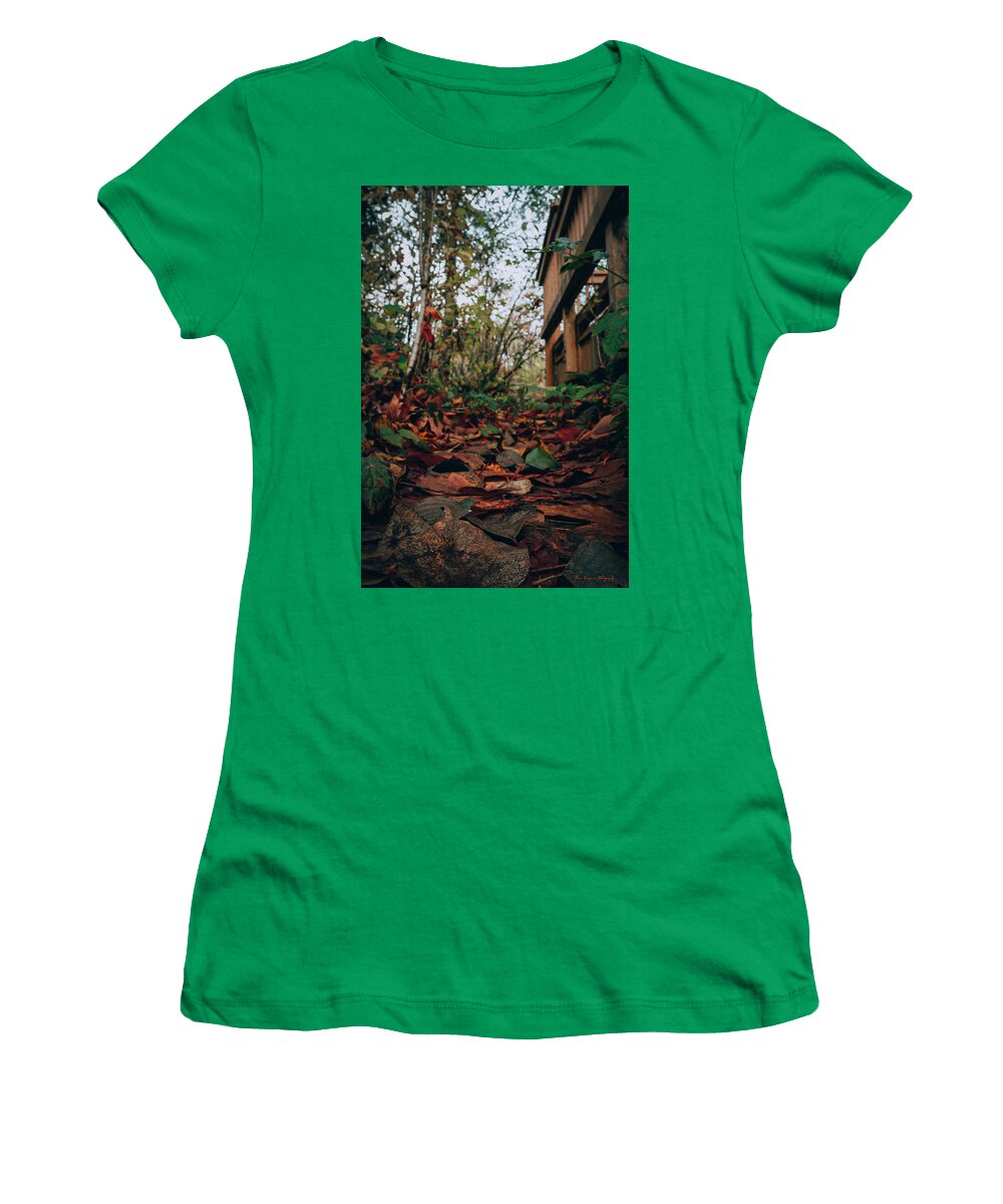 Autum leaves  - Women's T-Shirt