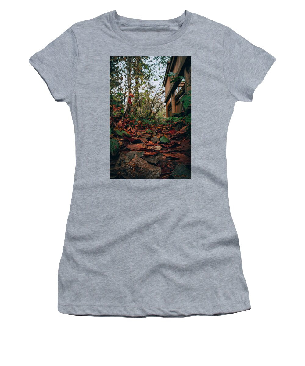 Autum leaves  - Women's T-Shirt