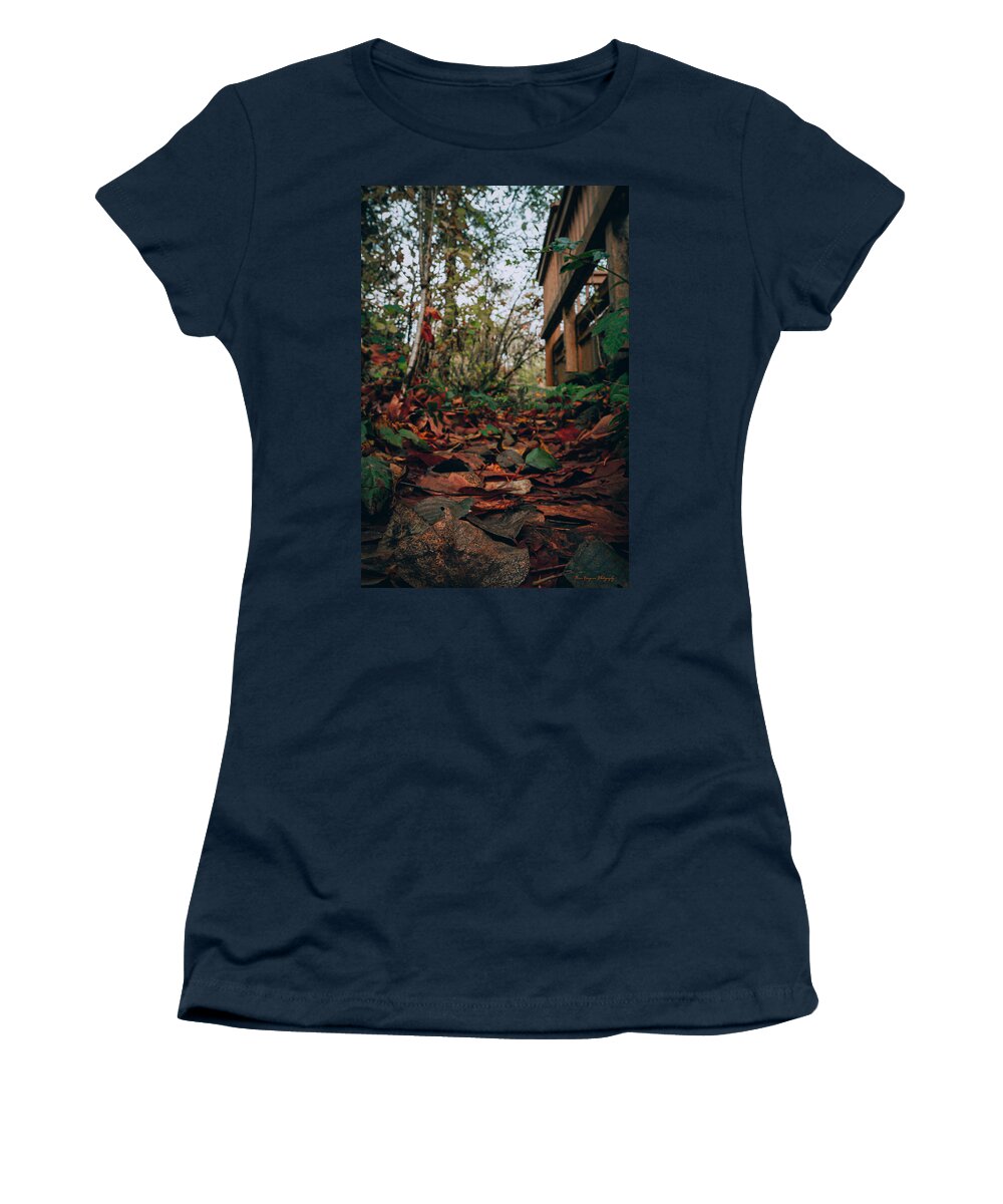 Autum leaves  - Women's T-Shirt