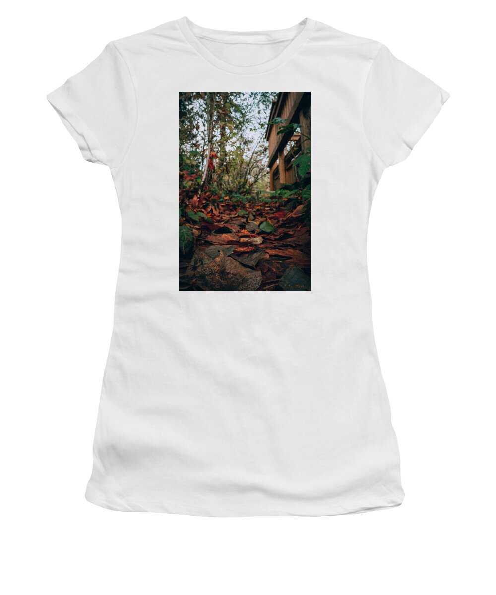 Autum leaves  - Women's T-Shirt