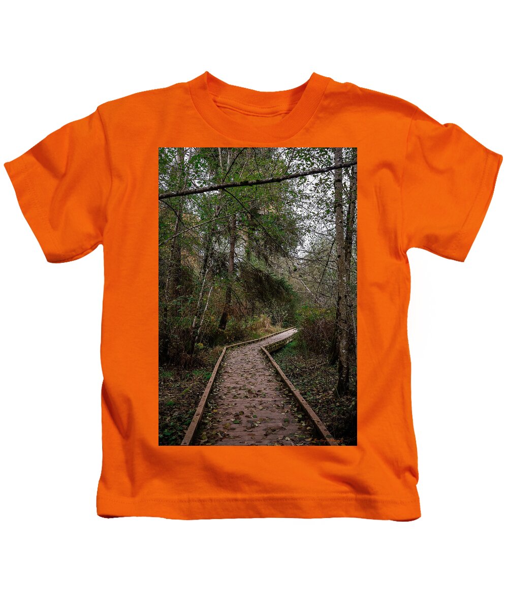 Autumn walk  - Kids T-Shirt