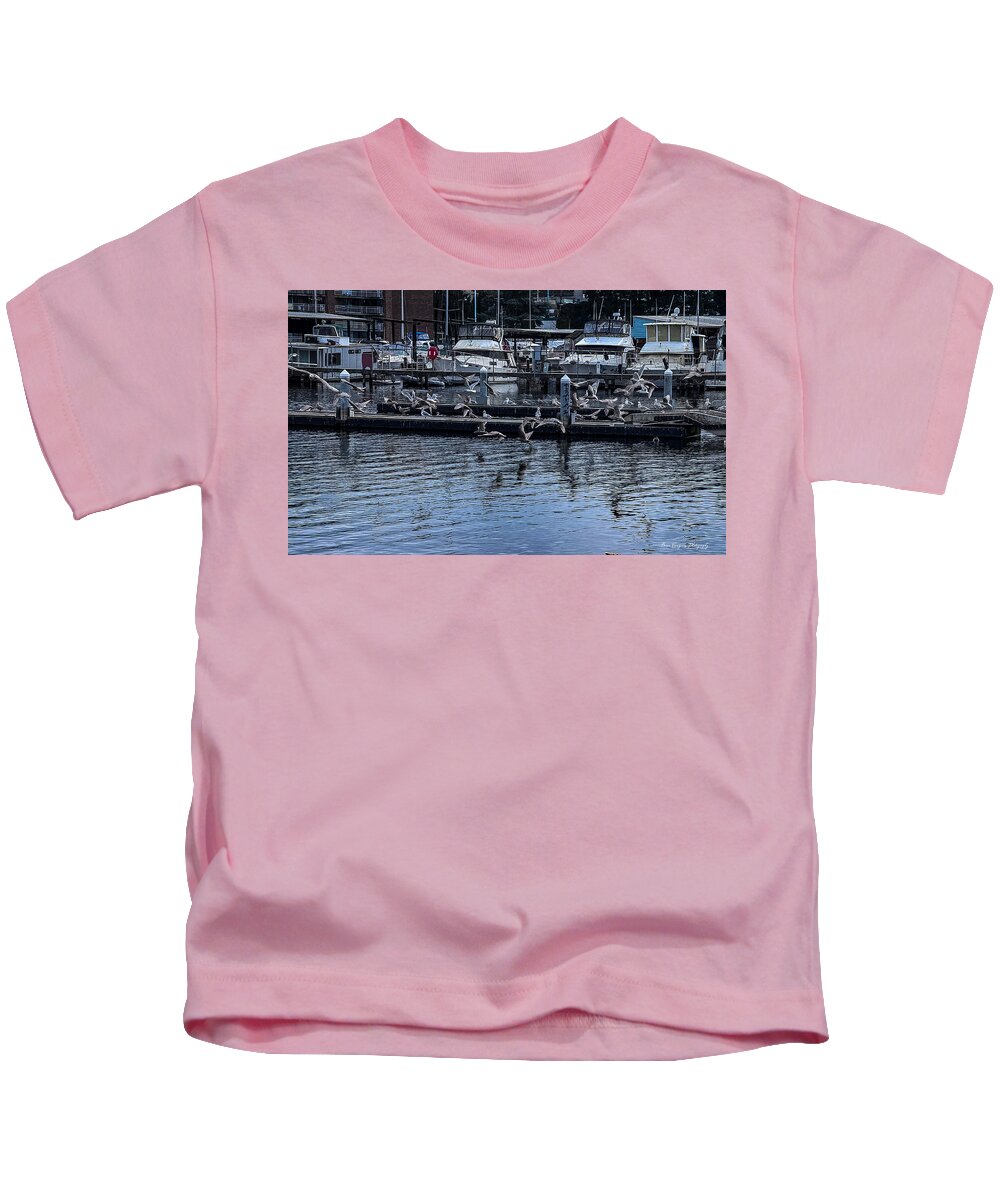 Birds at the Dock - Kids T-Shirt