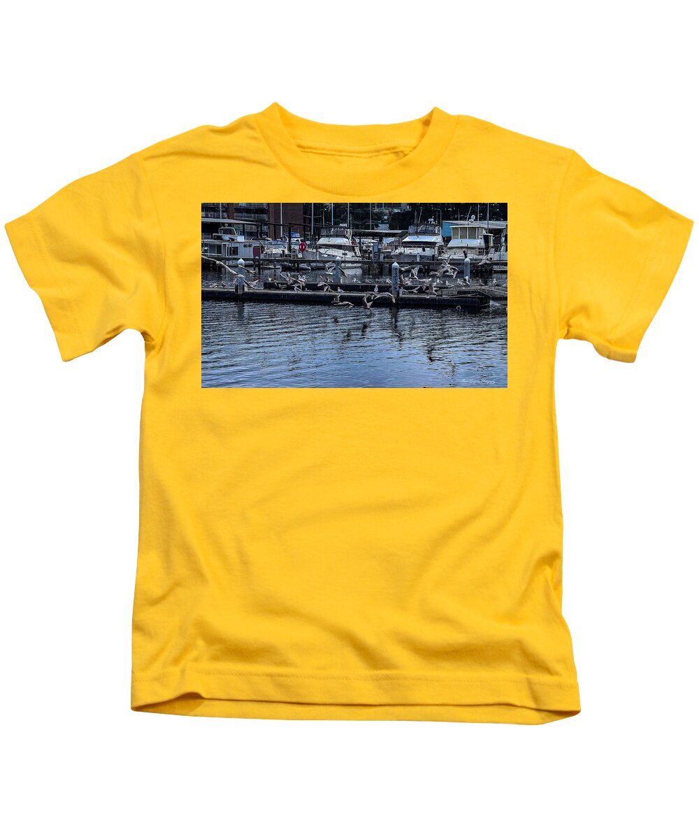 Birds at the Dock - Kids T-Shirt
