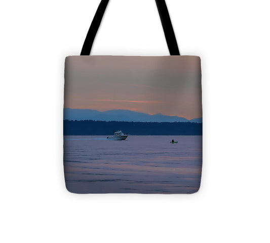 Boating at sunset - Tote Bag