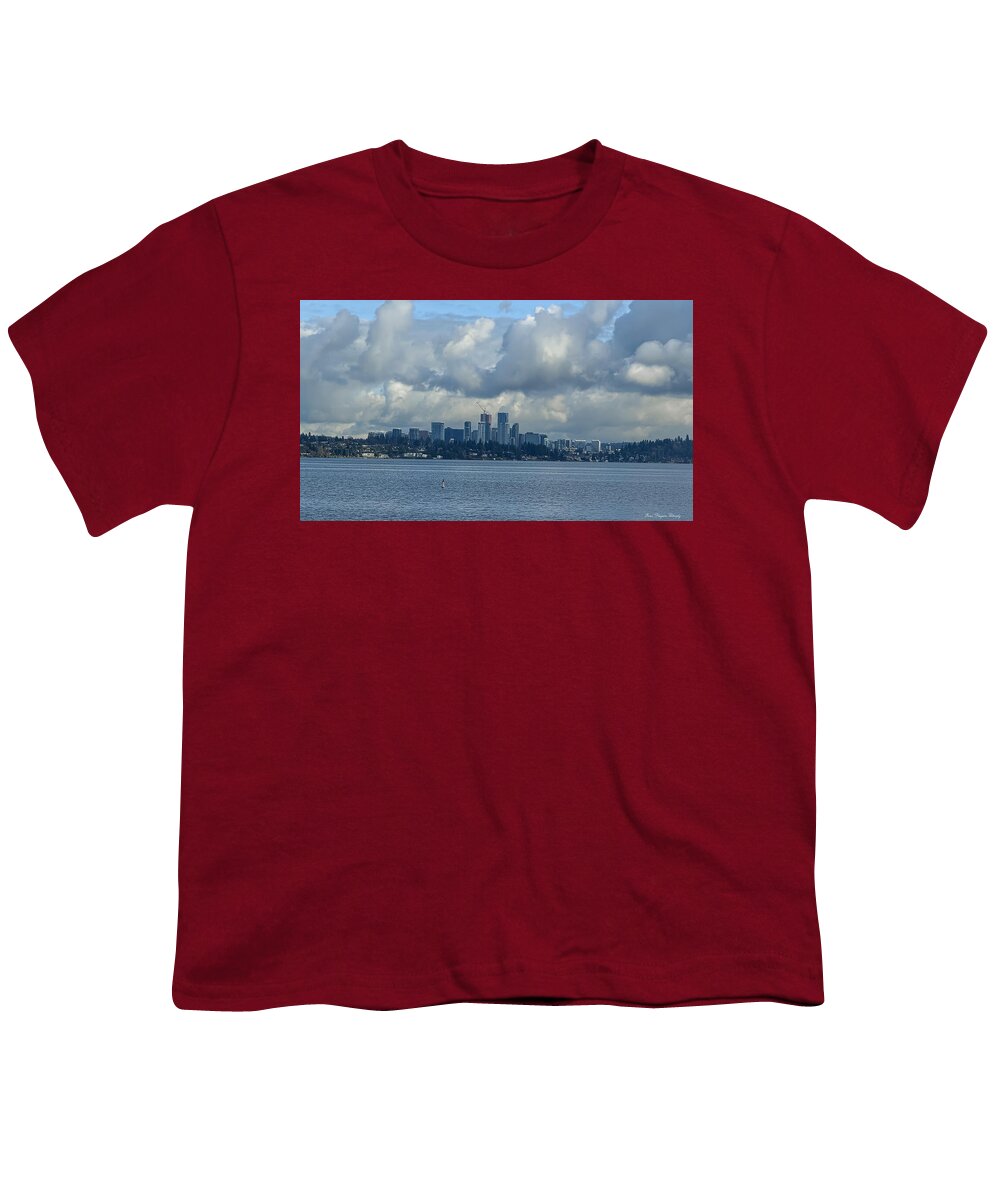 Clouds above the city  - Youth T-Shirt