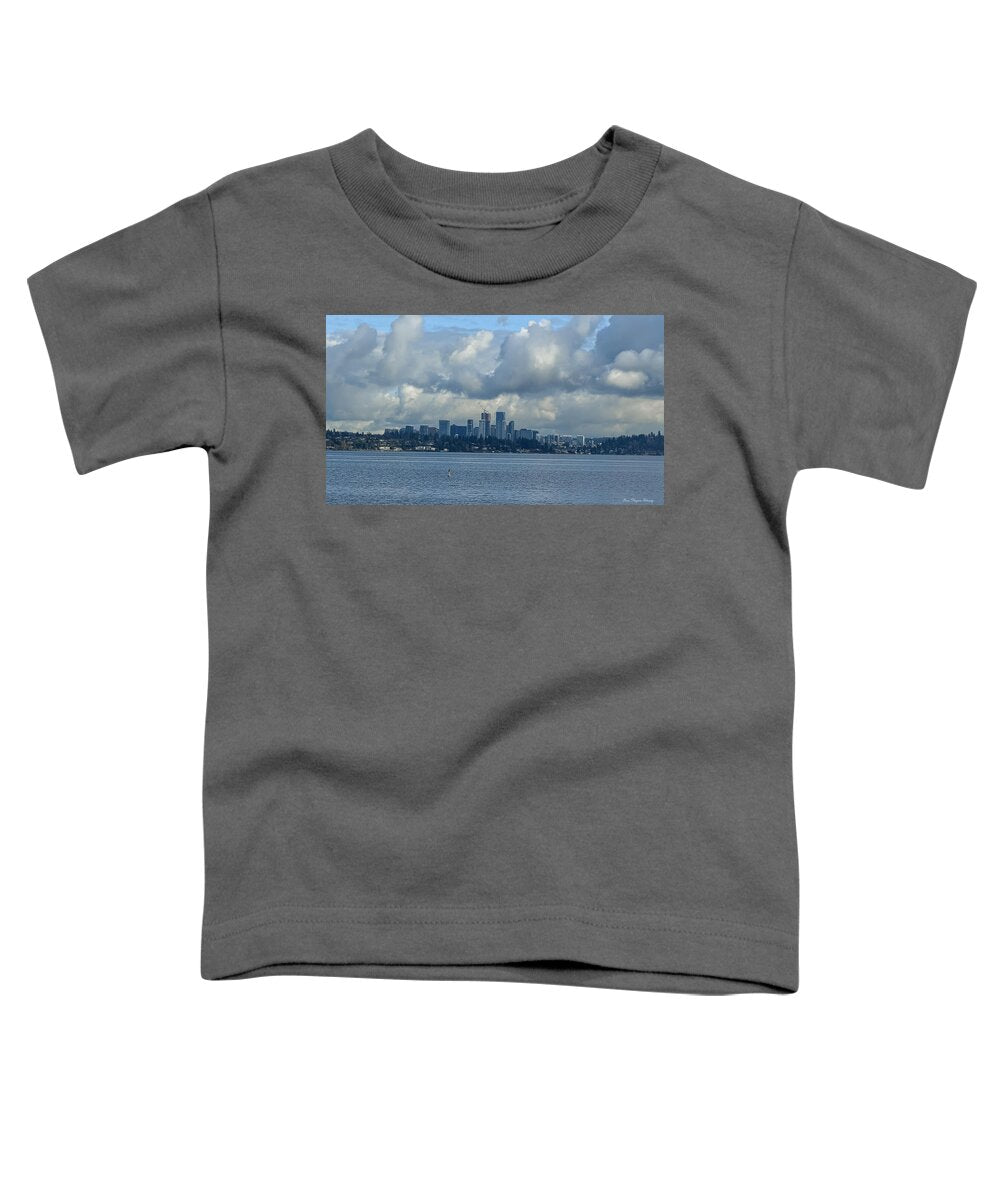 Clouds above the city  - Toddler T-Shirt