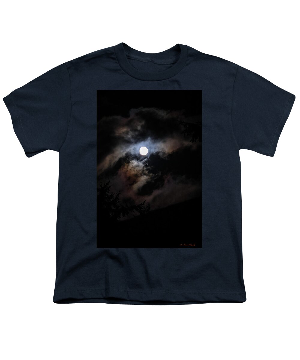 Clouds around the moon  - Youth T-Shirt