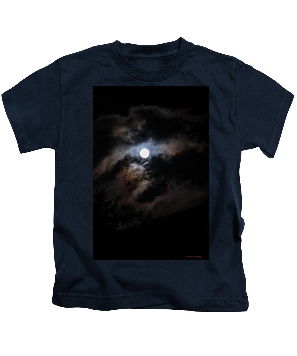Clouds around the moon  - Kids T-Shirt