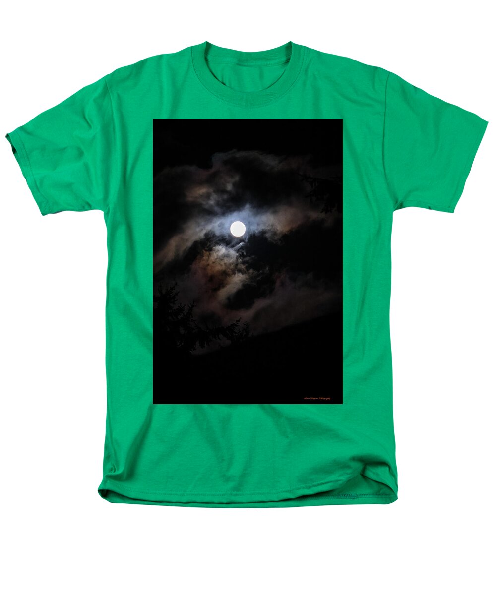Clouds around the moon  - Men's T-Shirt  (Regular Fit)