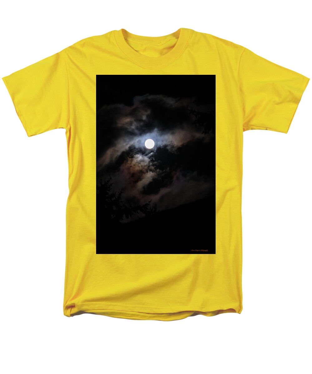 Clouds around the moon  - Men's T-Shirt  (Regular Fit)