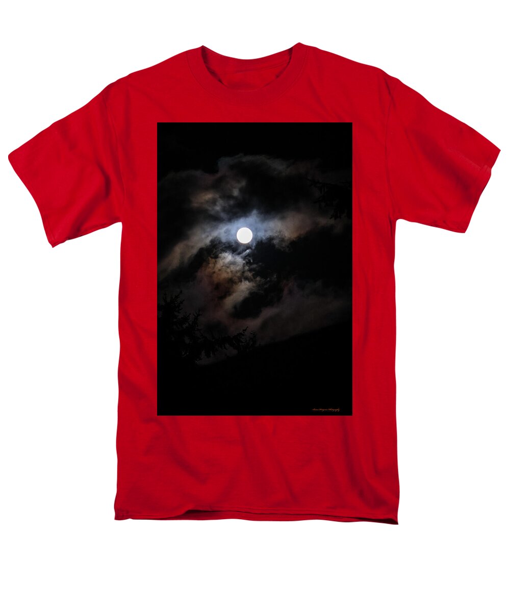 Clouds around the moon  - Men's T-Shirt  (Regular Fit)