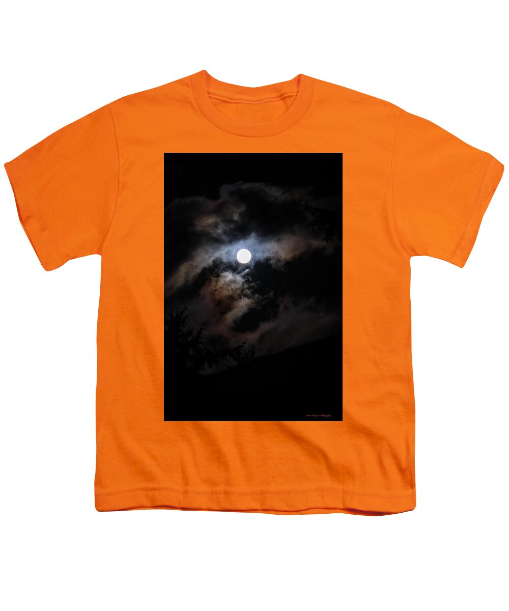 Clouds around the moon  - Youth T-Shirt