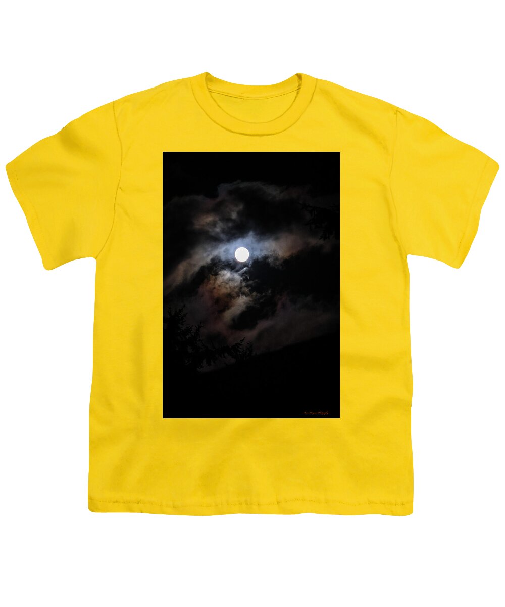 Clouds around the moon  - Youth T-Shirt