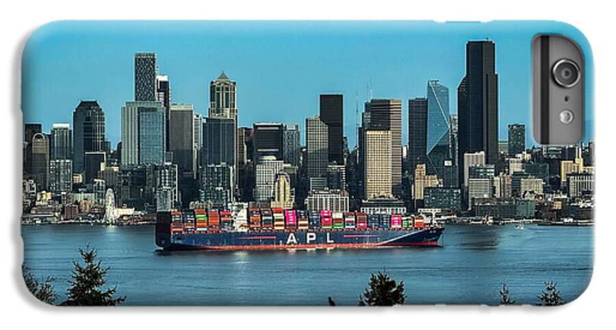 Container ship going into port  - Phone Case