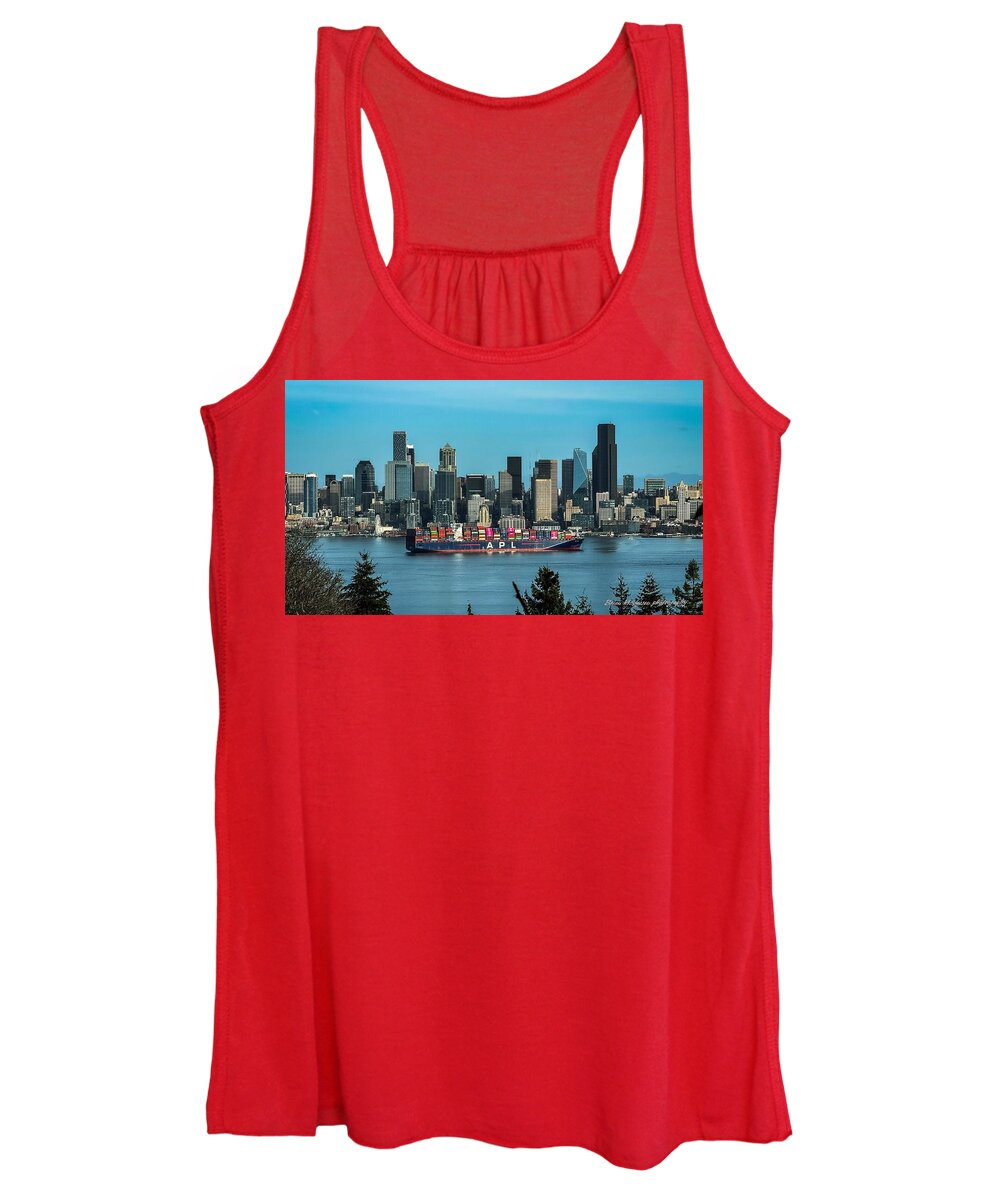 Container ship going into port  - Women's Tank Top