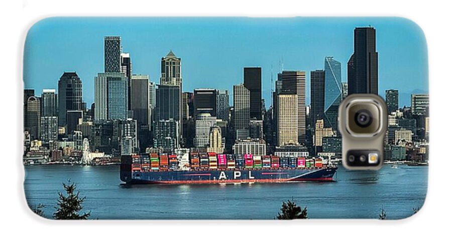 Container ship going into port  - Phone Case