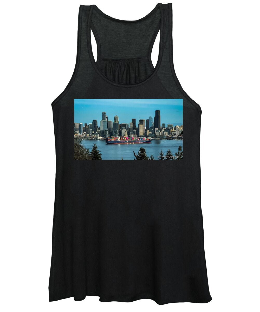 Container ship going into port  - Women's Tank Top