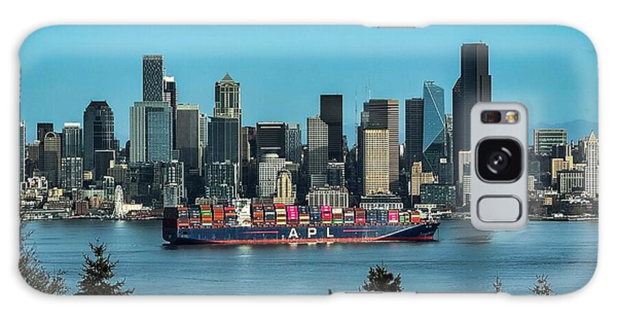 Container ship going into port  - Phone Case
