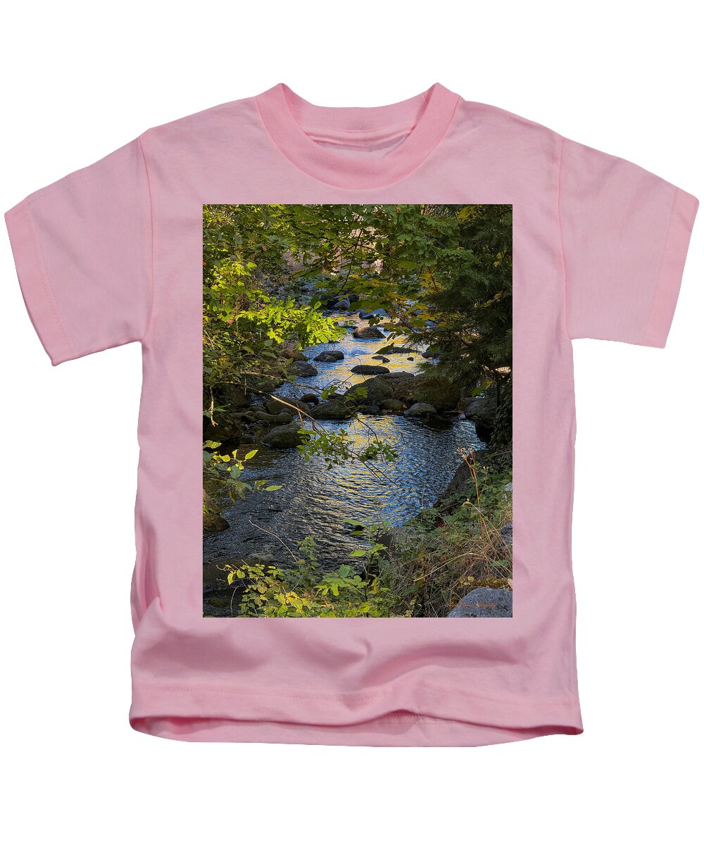 Creek  - Kids T-Shirt