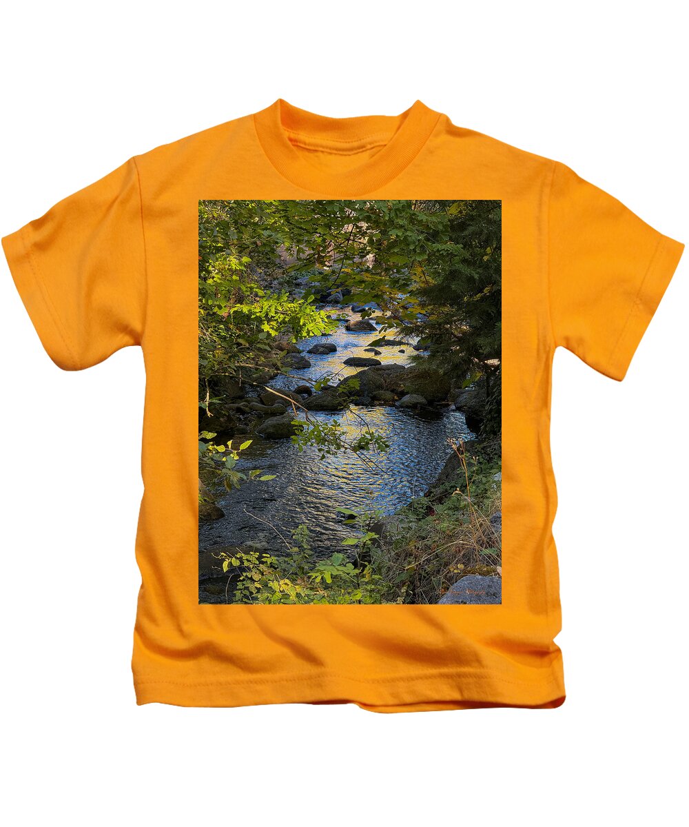 Creek  - Kids T-Shirt