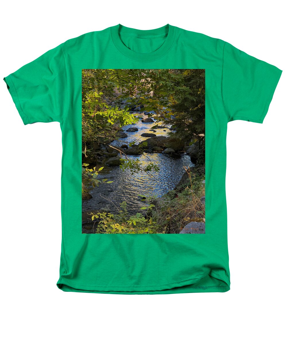 Creek  - Men's T-Shirt  (Regular Fit)