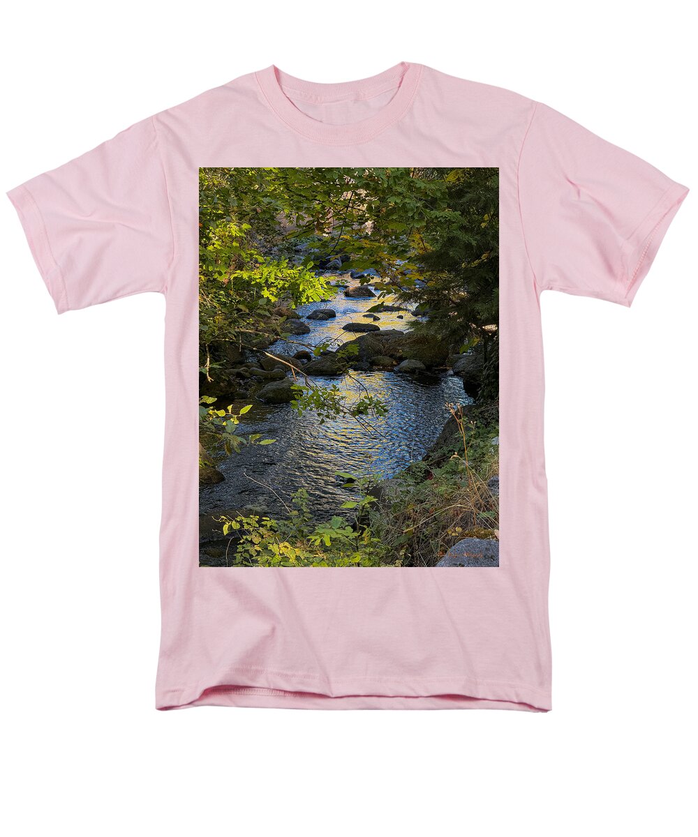 Creek  - Men's T-Shirt  (Regular Fit)