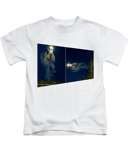 Different views  - Kids T-Shirt