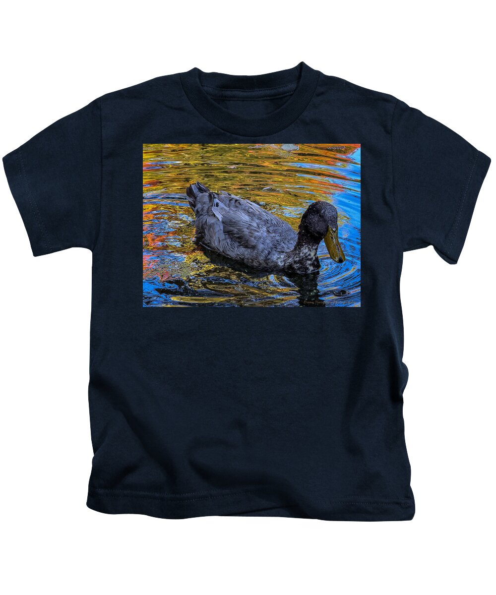 Duck in the pond  - Kids T-Shirt