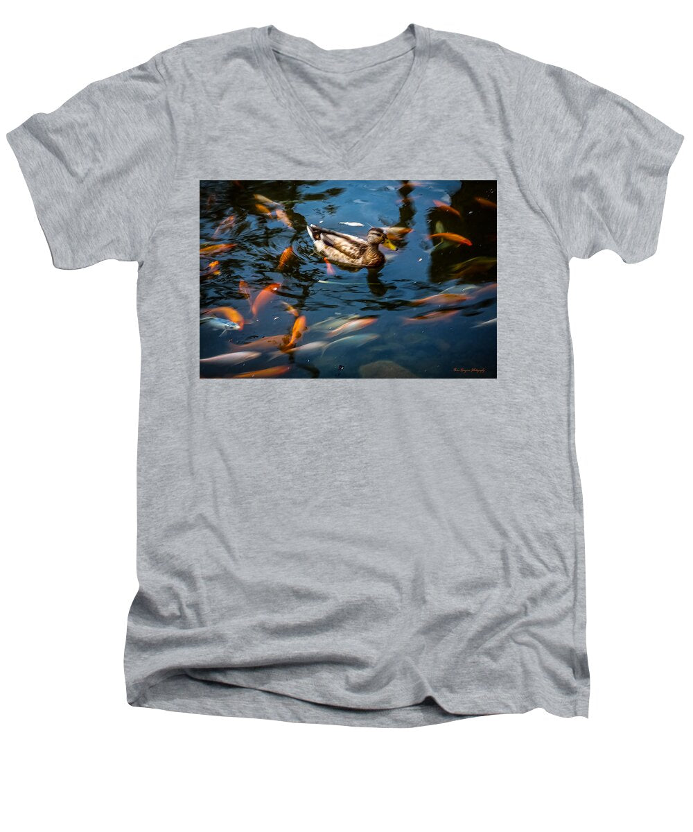 Duck with the koi - Men's V-Neck T-Shirt