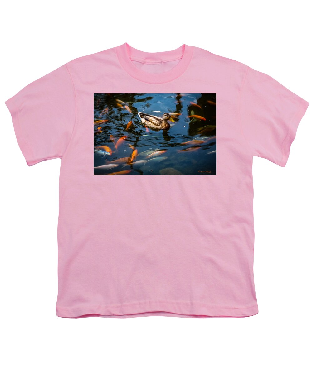 Duck with the koi - Youth T-Shirt