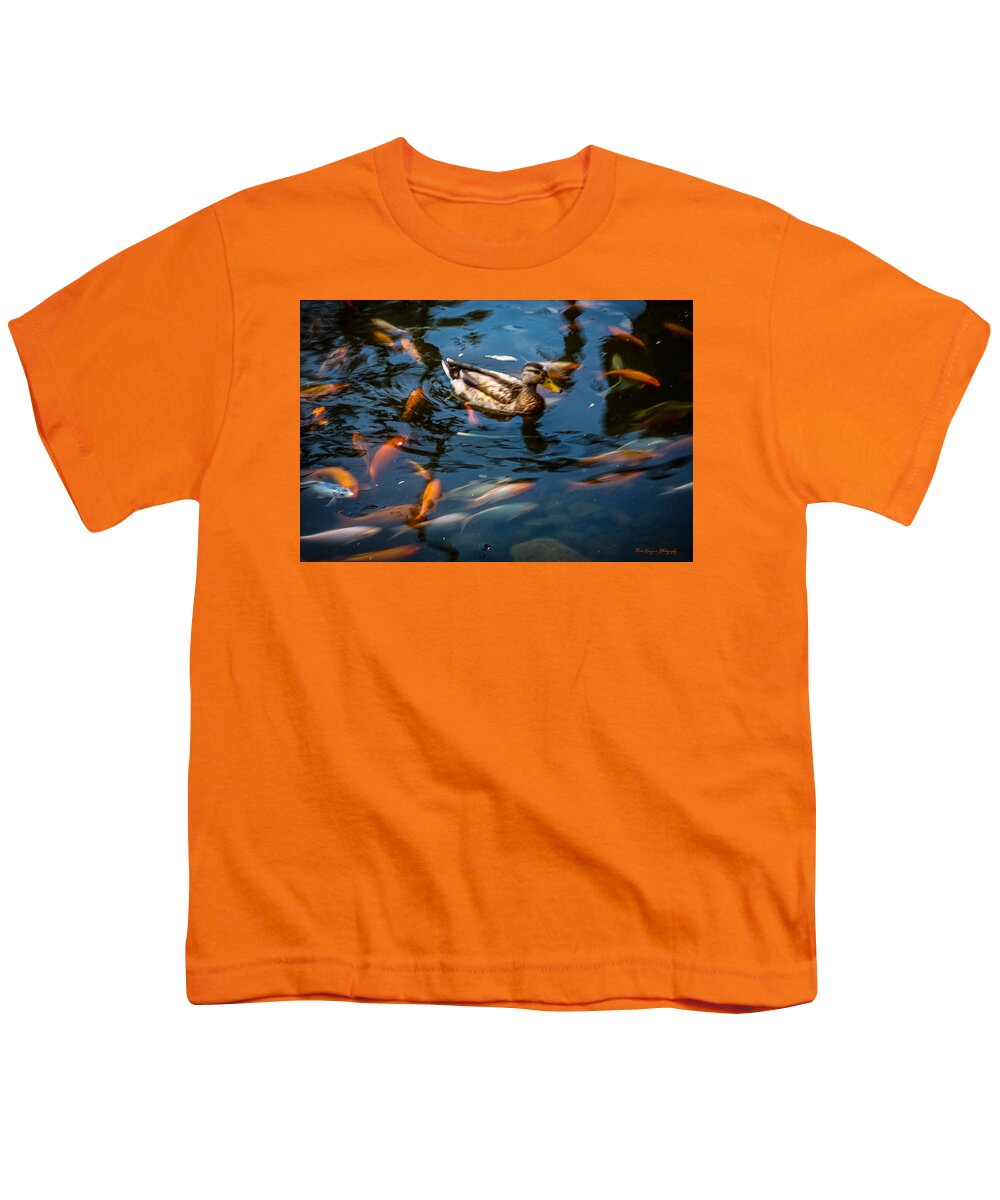 Duck with the koi - Youth T-Shirt