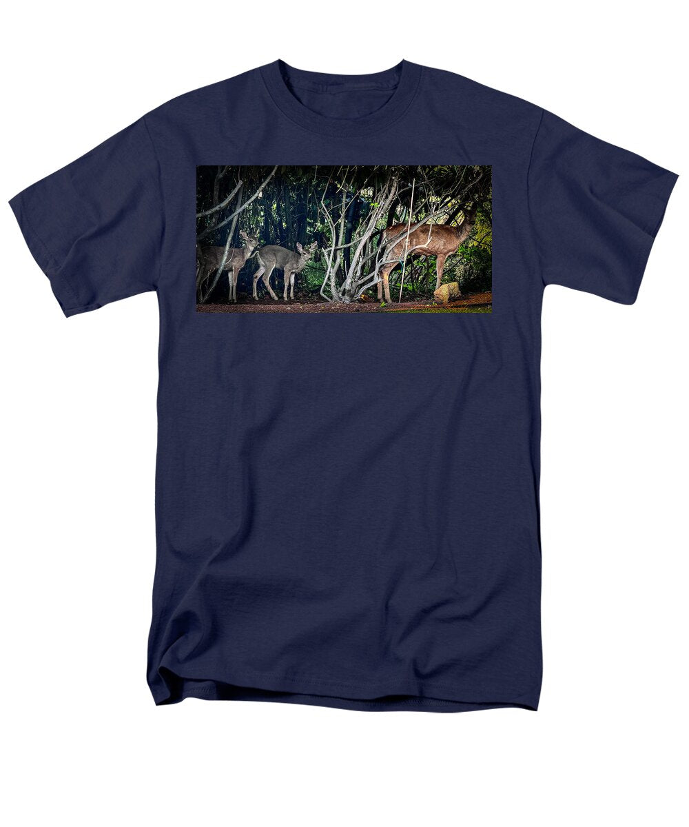Mom and family  - Men's T-Shirt  (Regular Fit)