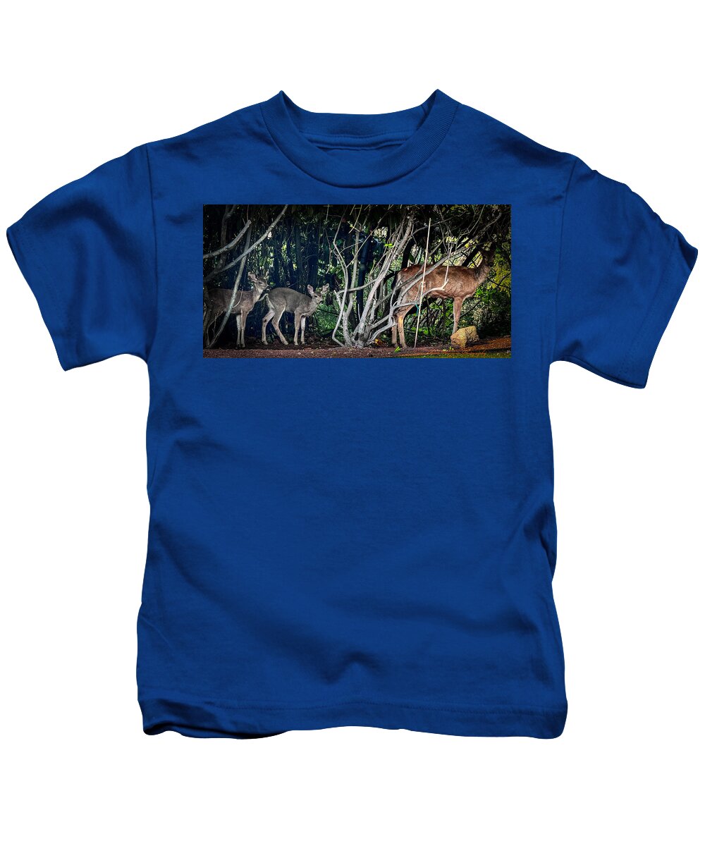 Mom and family  - Kids T-Shirt