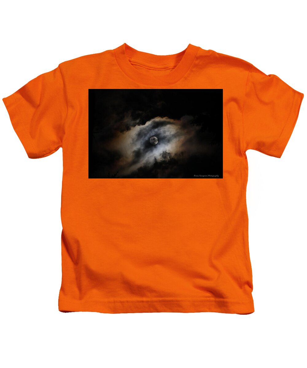 Moon in the clouds  - Kids T-Shirt