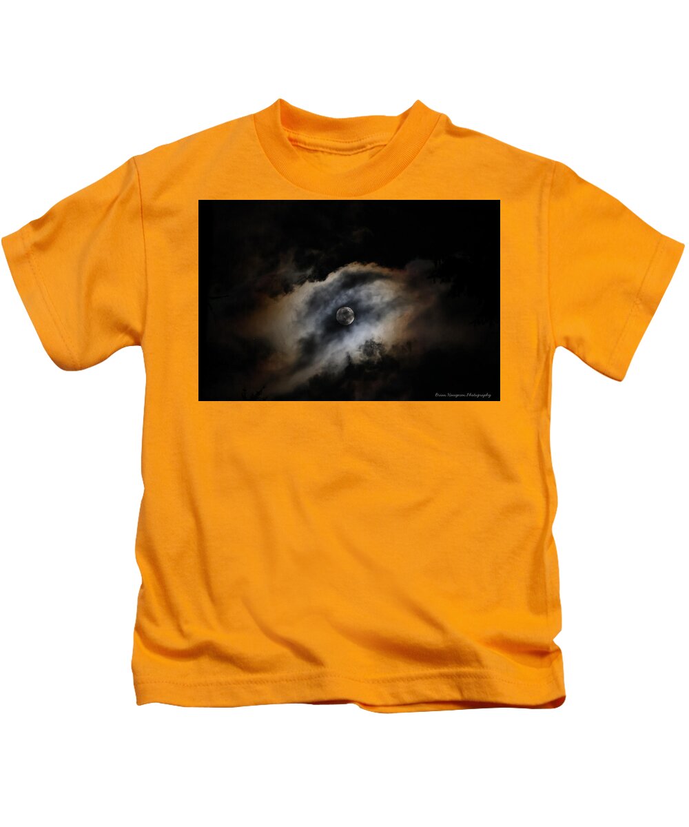 Moon in the clouds  - Kids T-Shirt