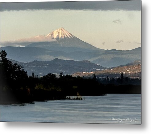 Mt Shasta  - Metal Print