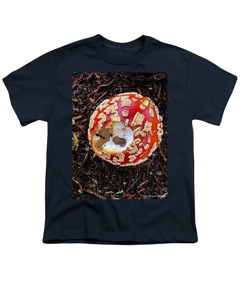 Mushroom 2 - Youth T-Shirt