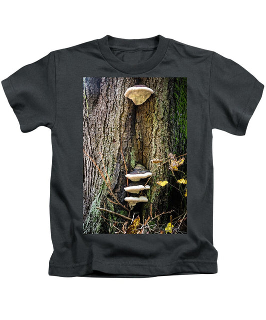 Mushrooms on the tree - Kids T-Shirt