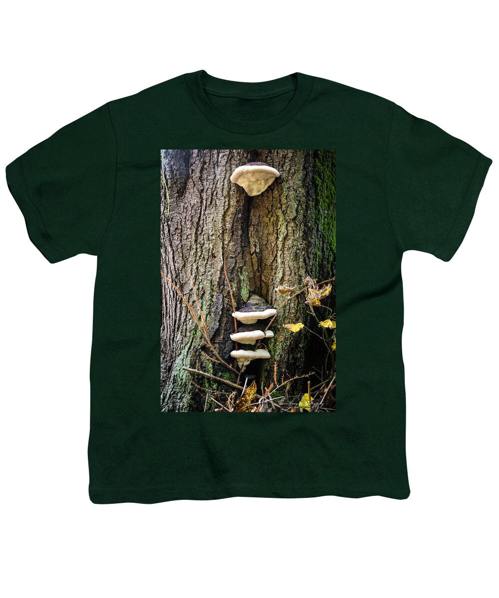 Mushrooms on the tree - Youth T-Shirt