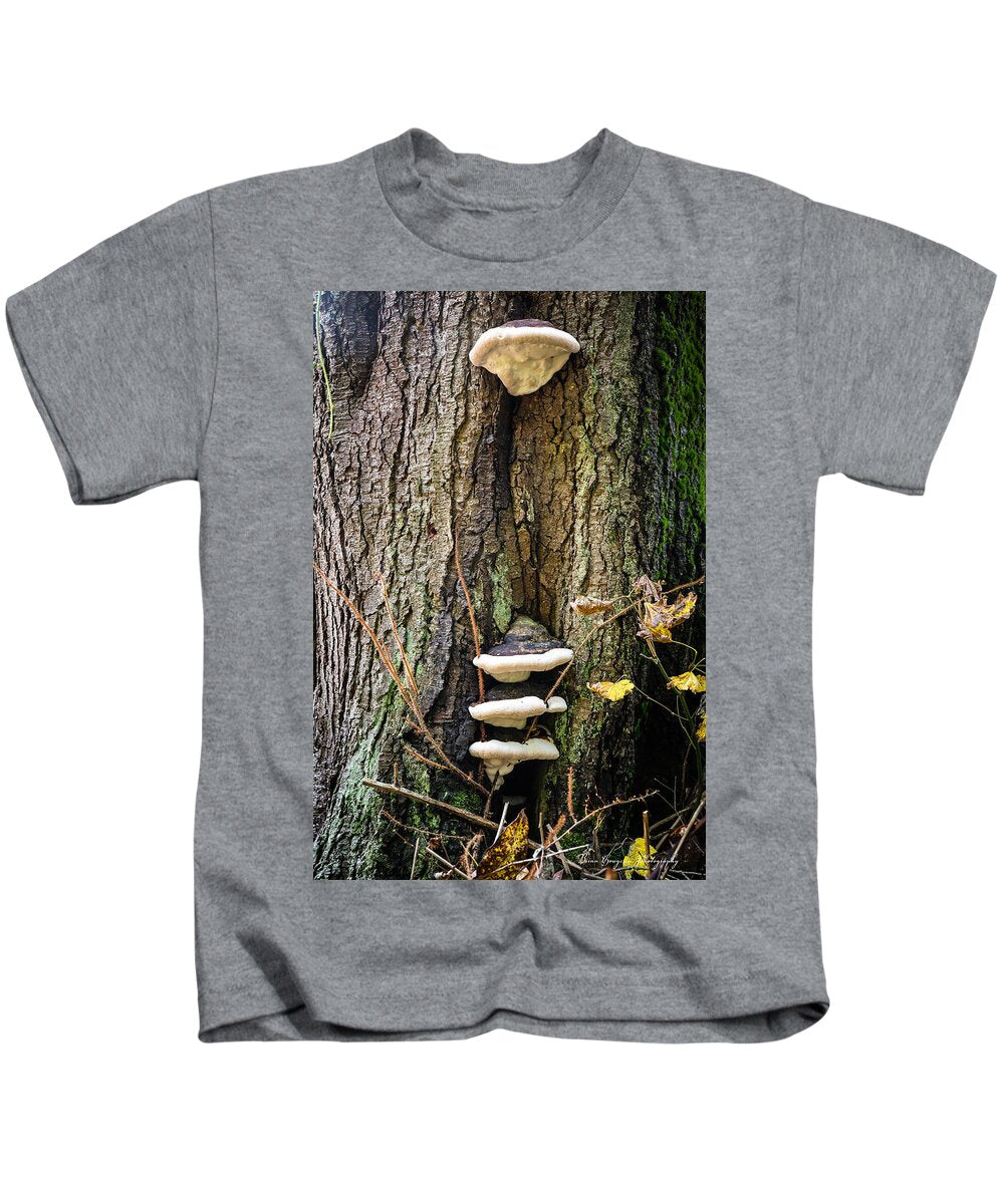 Mushrooms on the tree - Kids T-Shirt