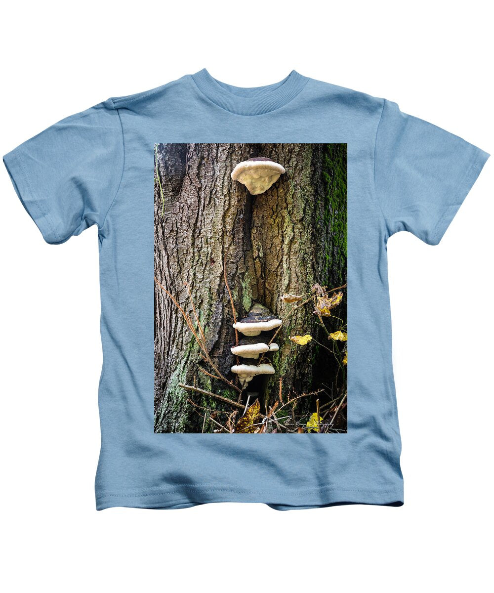 Mushrooms on the tree - Kids T-Shirt