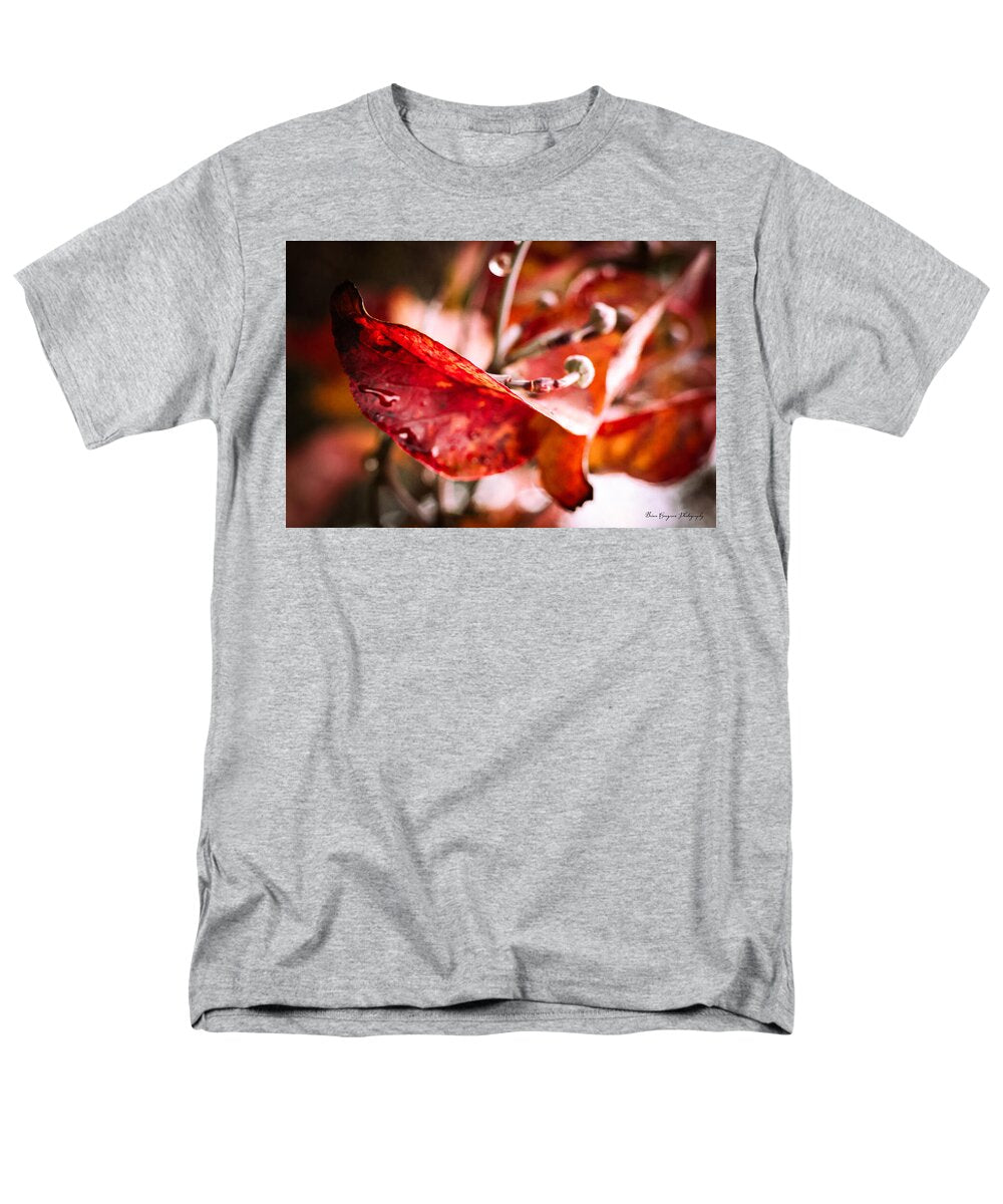 Red leaves  - Men's T-Shirt  (Regular Fit)