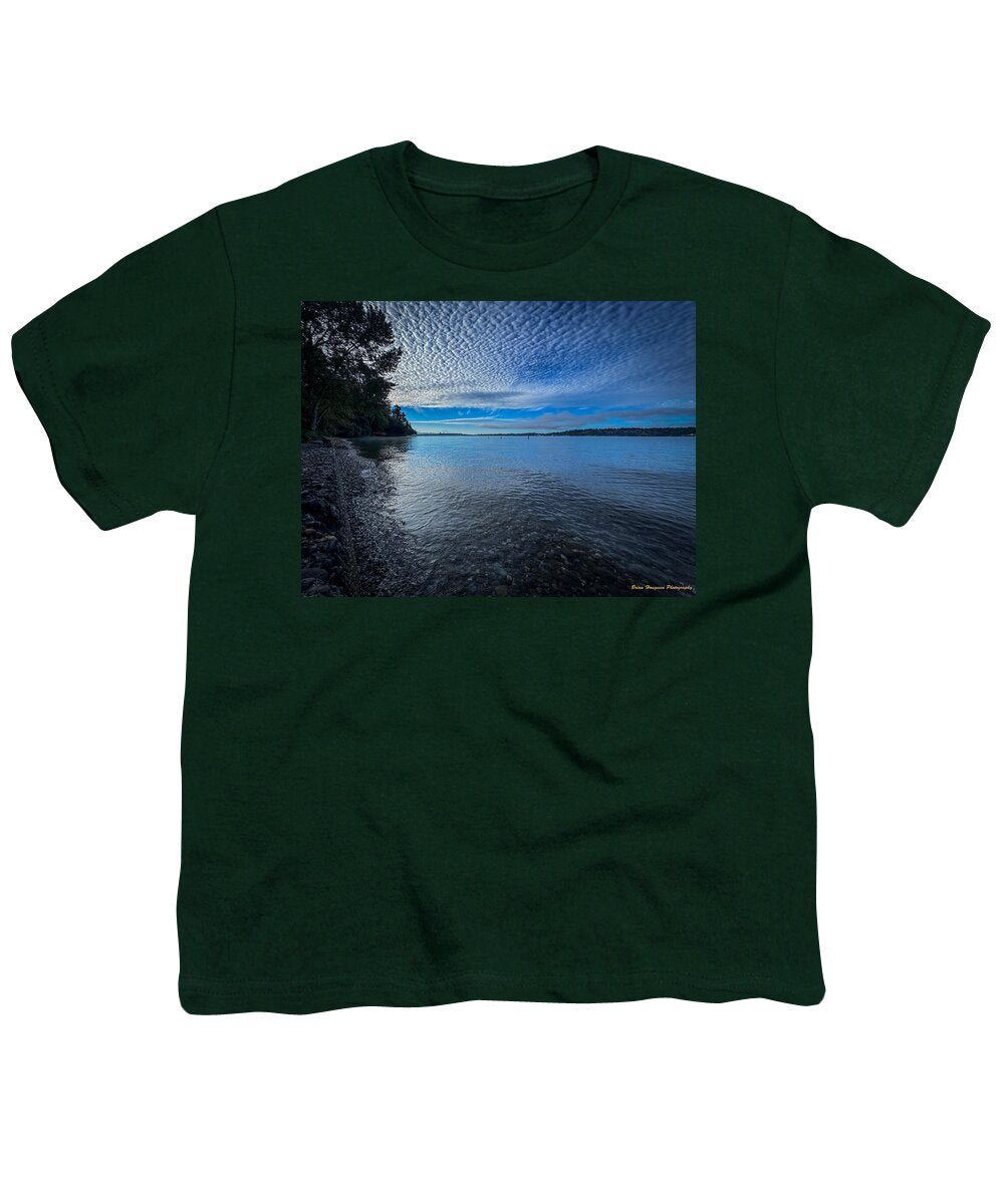 Reflection of the clouds  - Youth T-Shirt