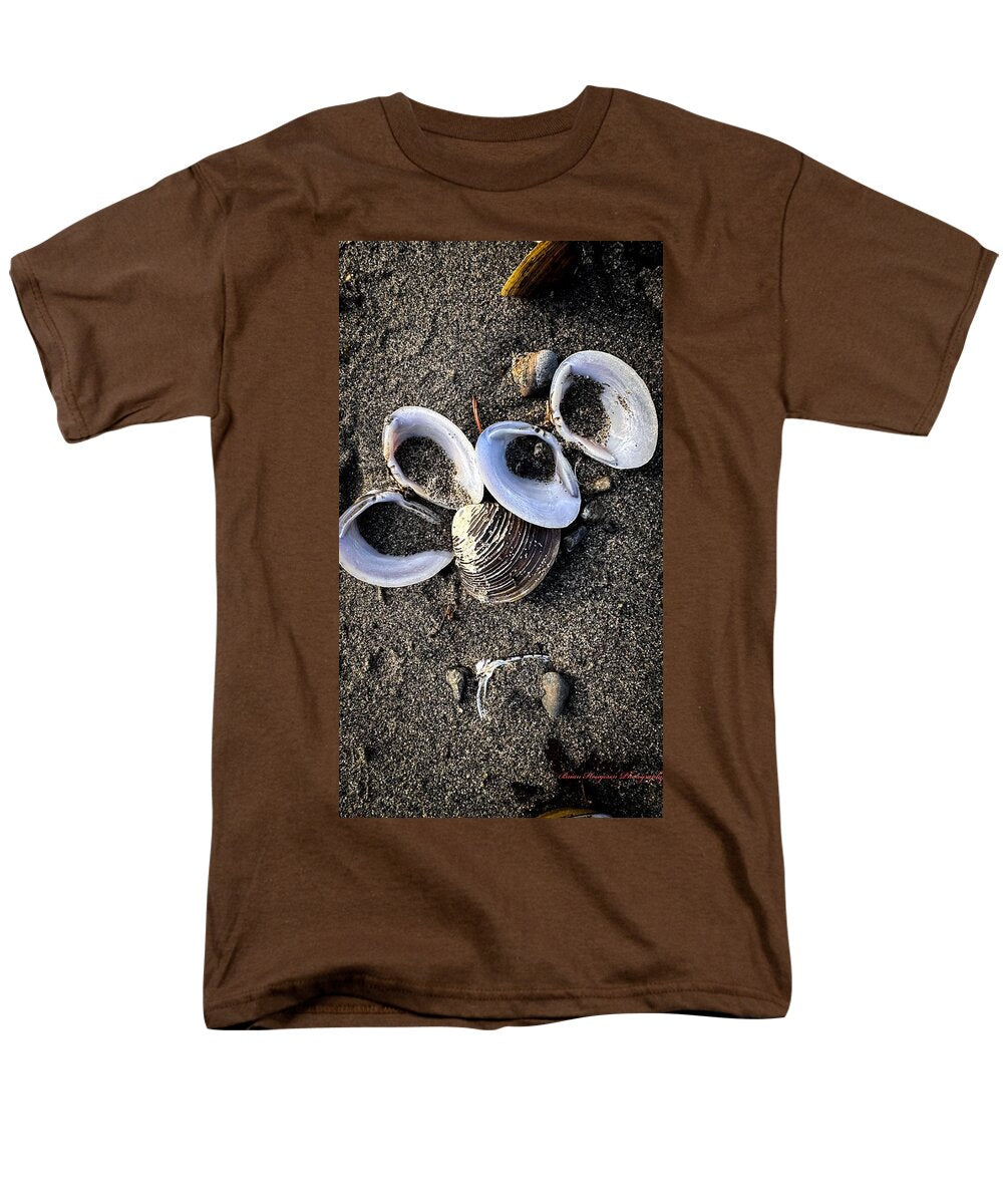 Seashells 6 - Men's T-Shirt  (Regular Fit)
