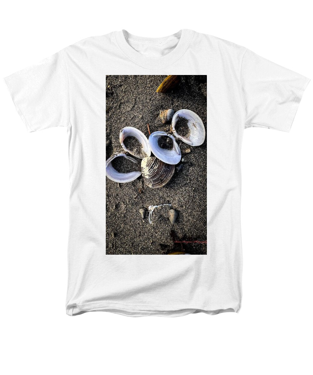 Seashells 6 - Men's T-Shirt  (Regular Fit)